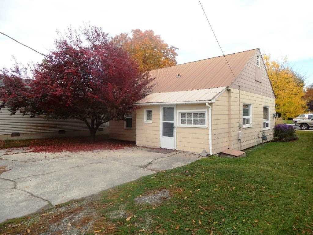 160 S Elm - Photo 5