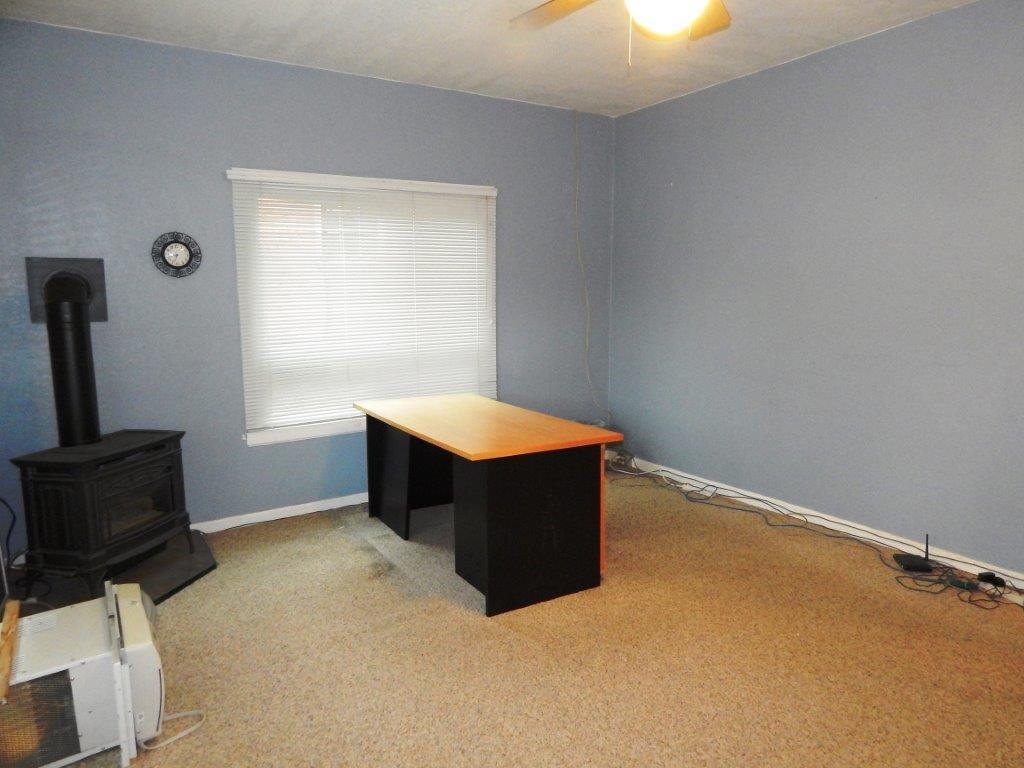 160 S Elm - Photo 7