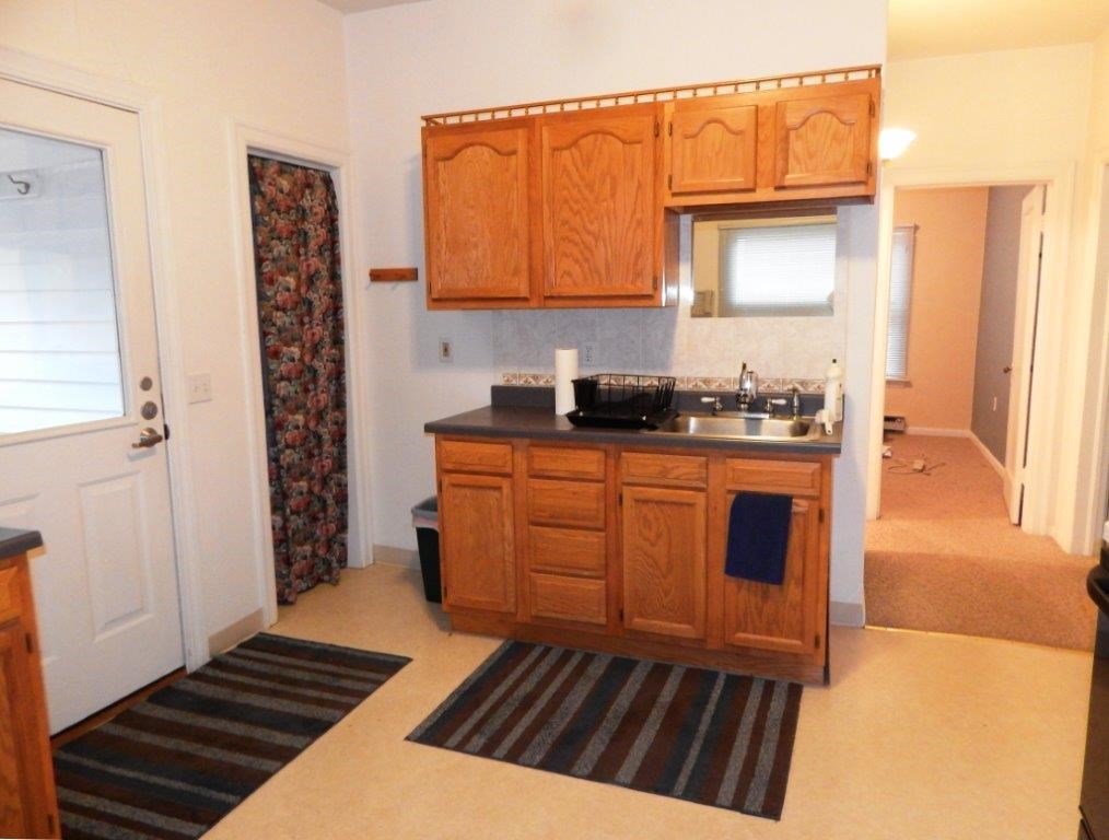 160 S Elm - Photo 8