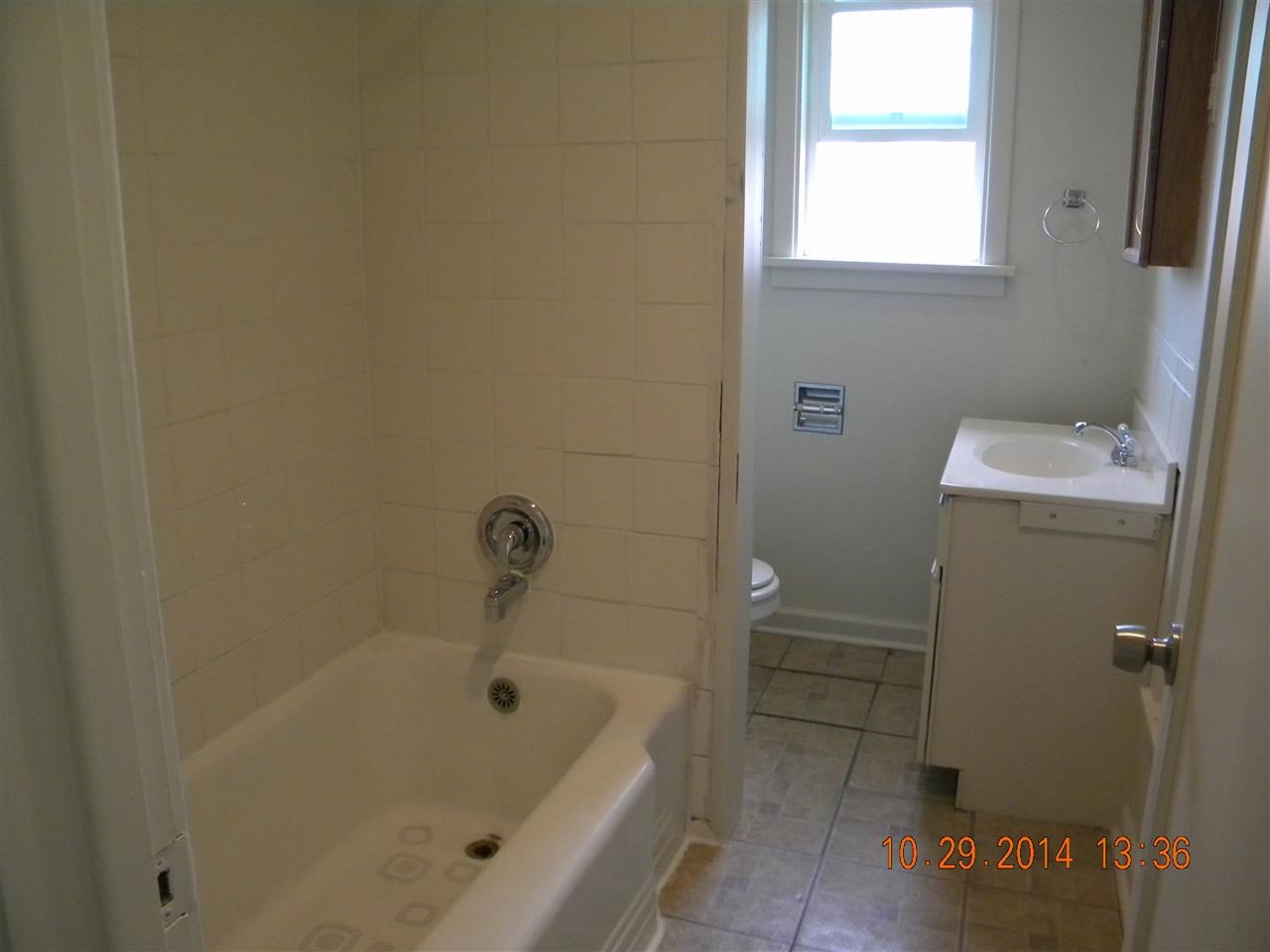 2121 E Rockwell Ave - Photo 12