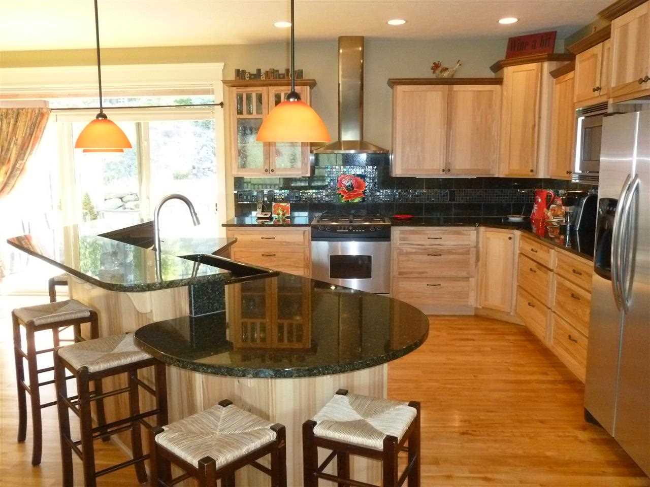 819 W WILLAPA - Photo 8