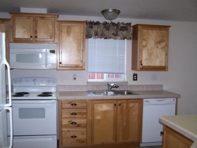 3110 E Chattaroy Rd - Photo 8