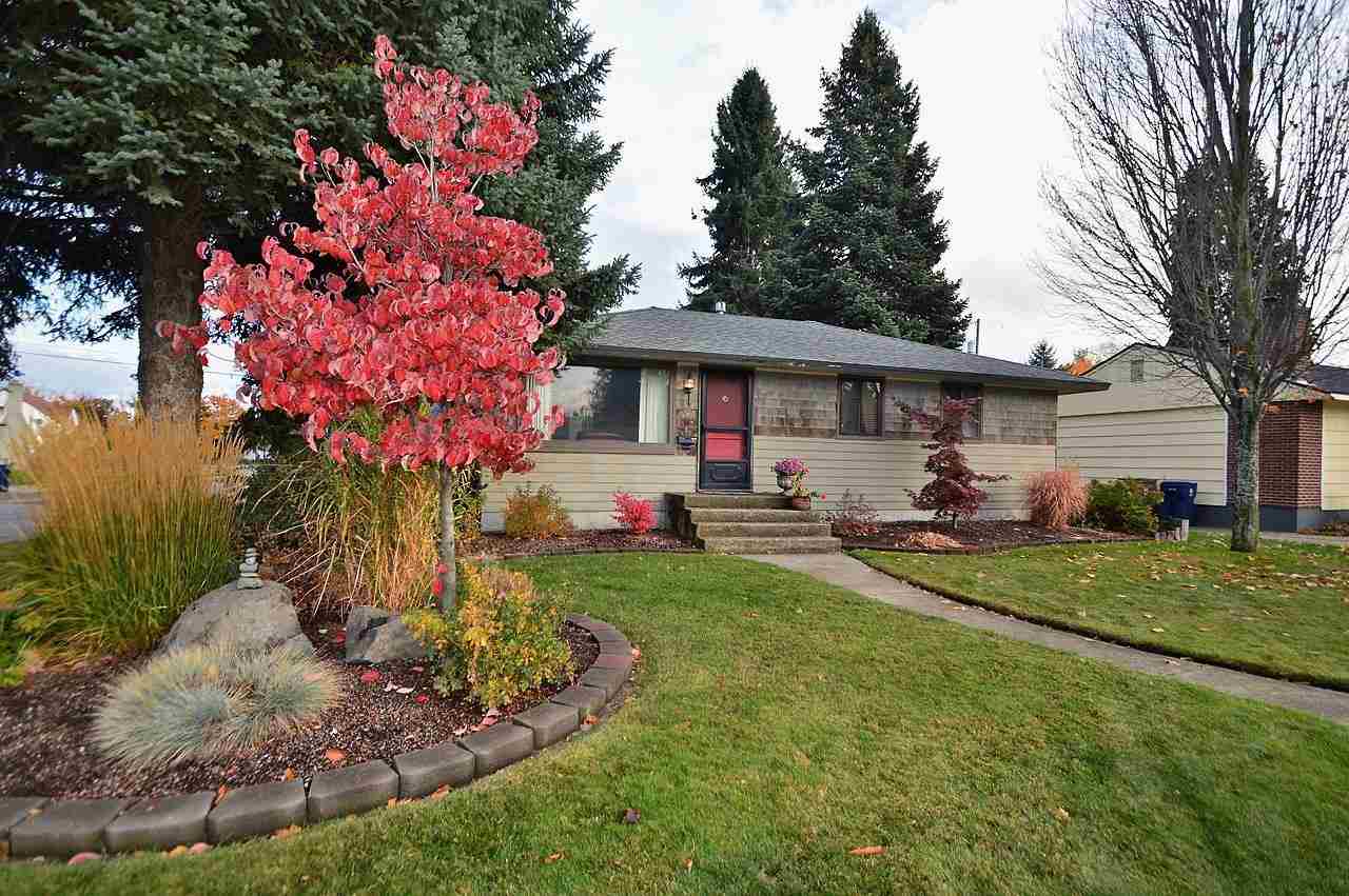 6128 N Elgin St - Photo 1