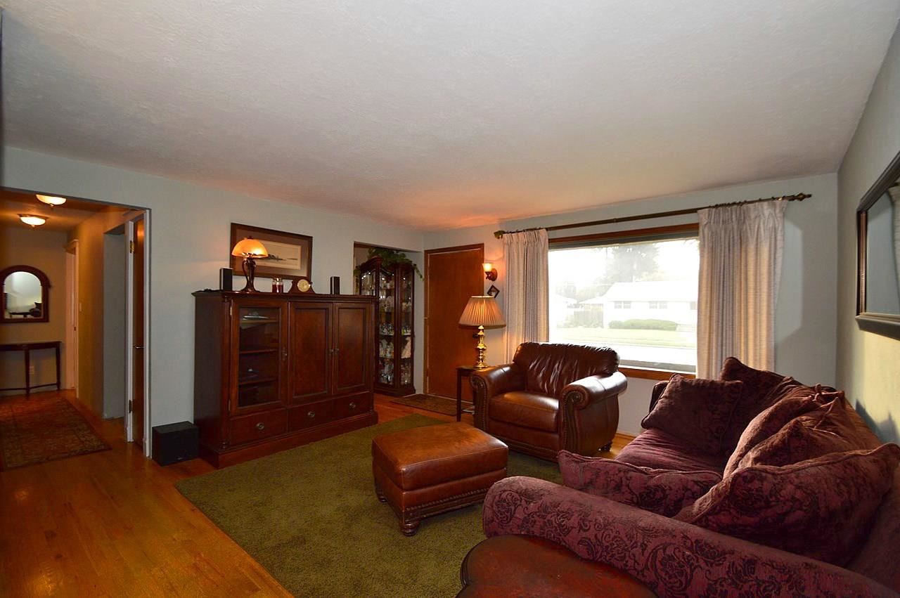 6128 N Elgin St - Photo 3