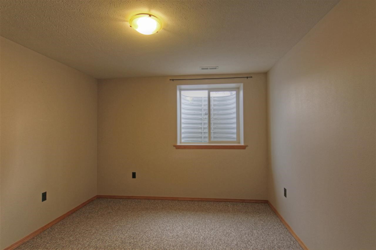 606 E WESTCREST Rd - Photo 14