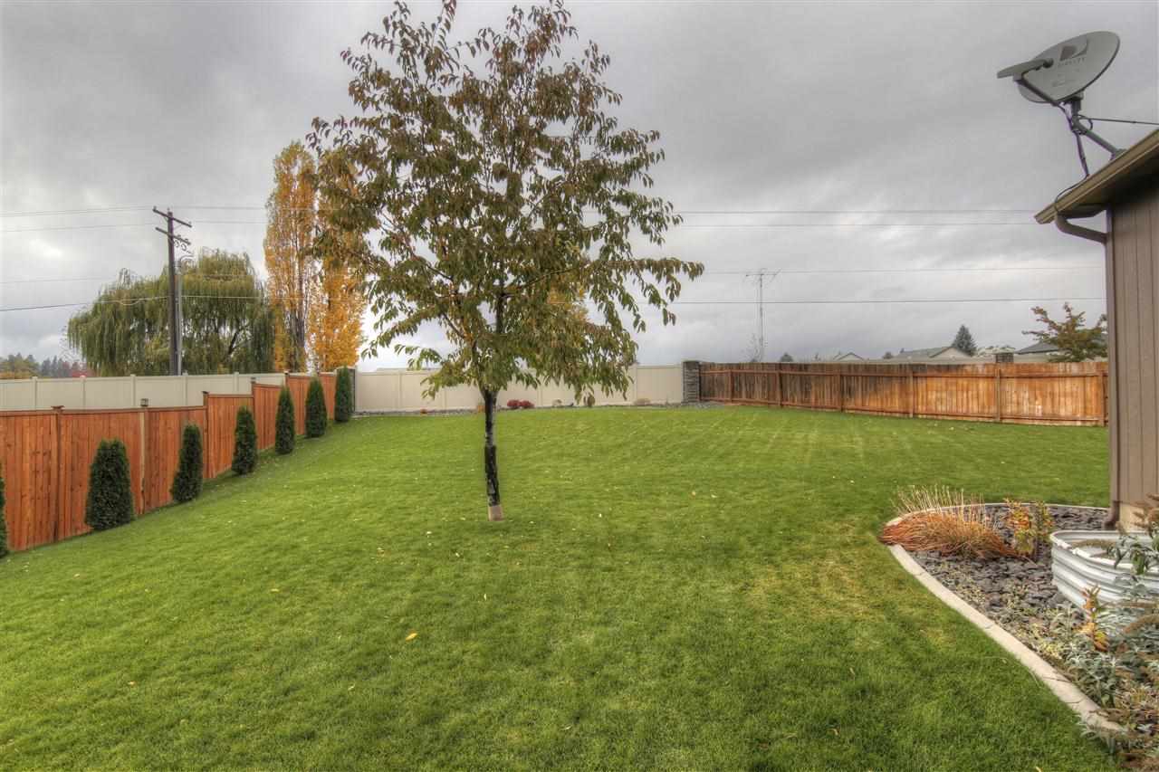606 E WESTCREST Rd - Photo 19