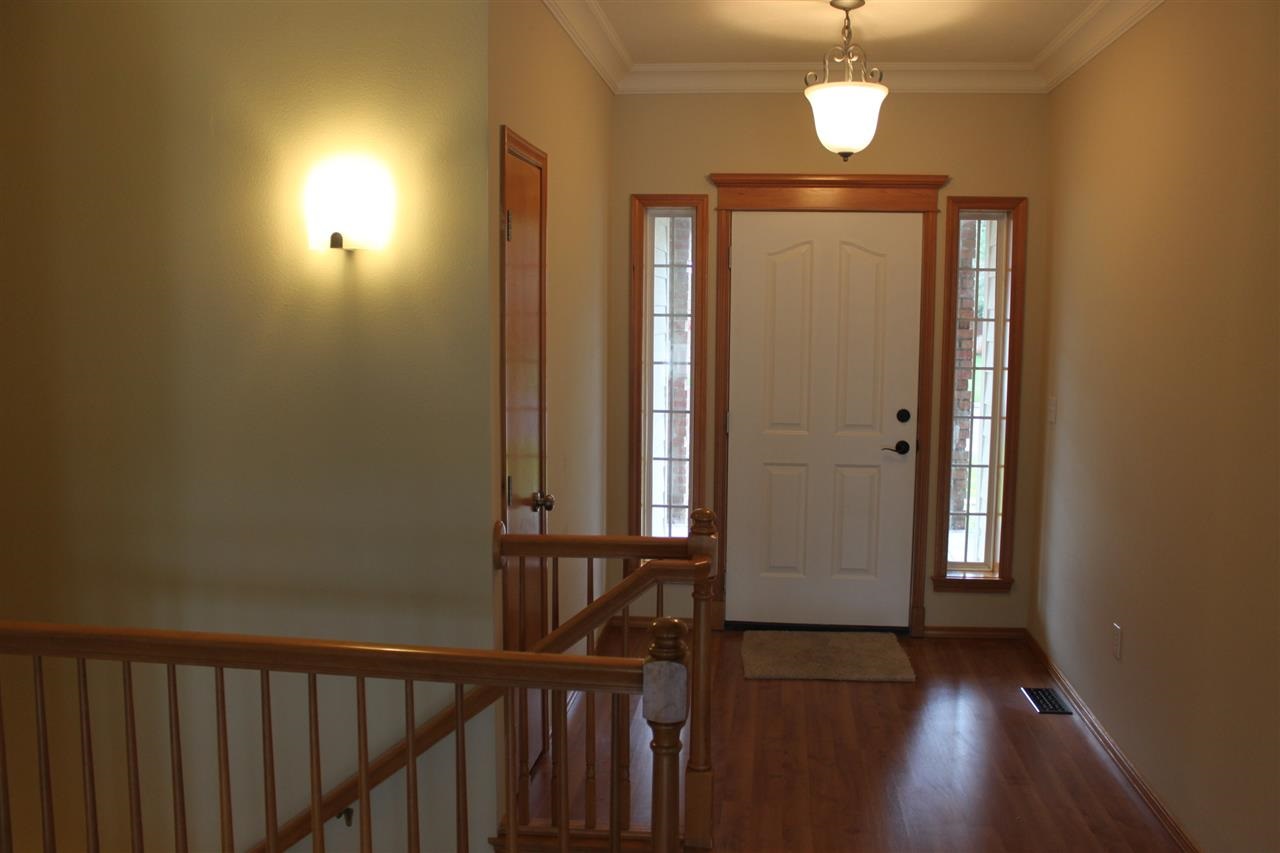 322 W charlton - Photo 2