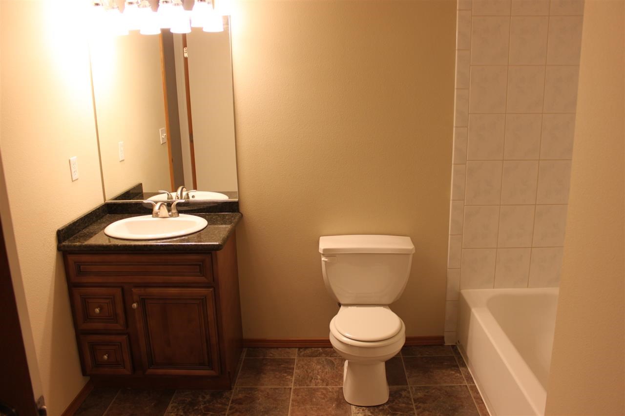322 W charlton - Photo 11
