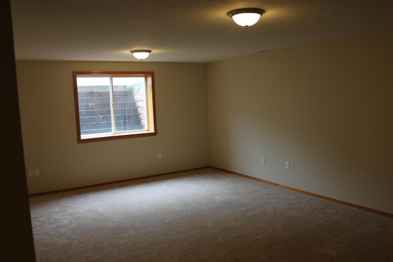 322 W charlton - Photo 8