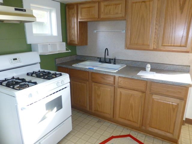2324 E 6th - Photo 4