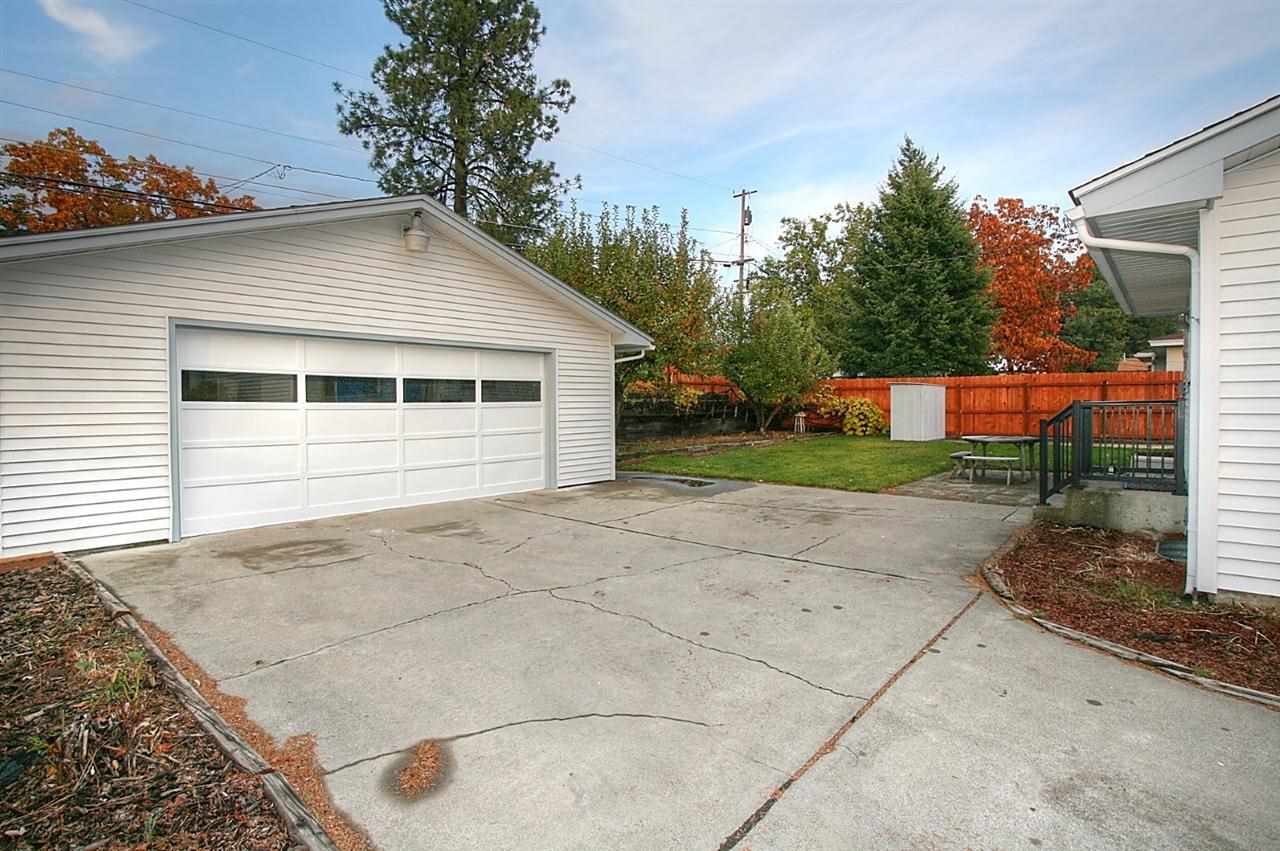 3622 W Francis Ave - Photo 19