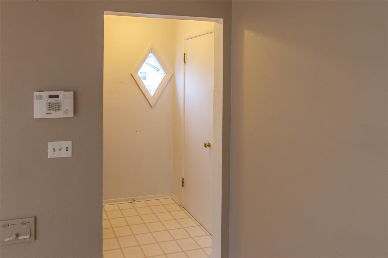 5816 N Stevens St - Photo 3