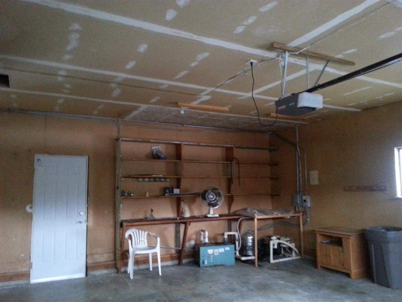 11321 E 14TH Ave - Photo 8