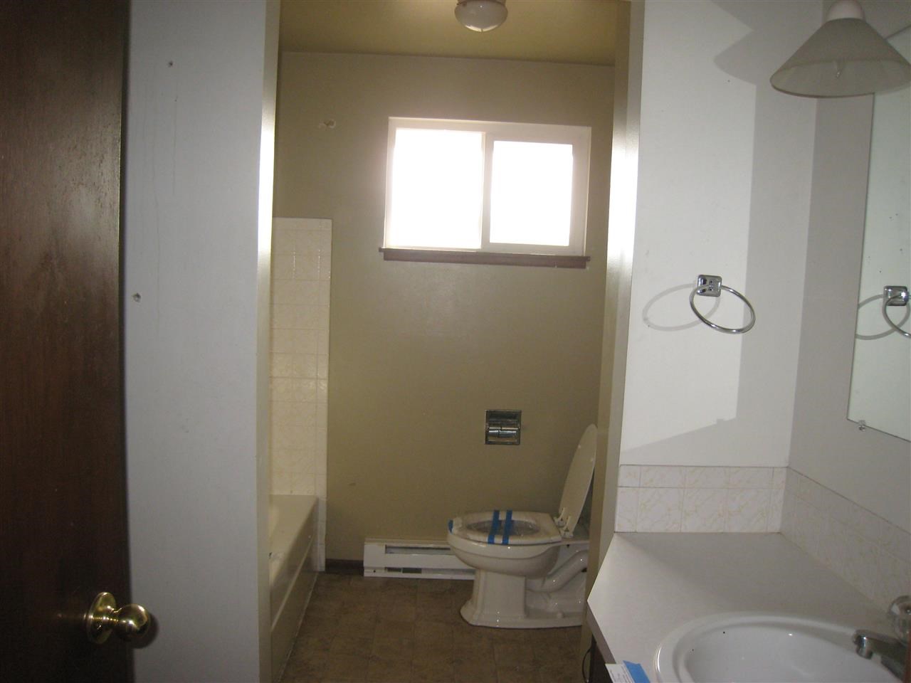 13730 E 31st Ave - Photo 9