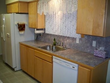 2814 S Freya St - Photo 7