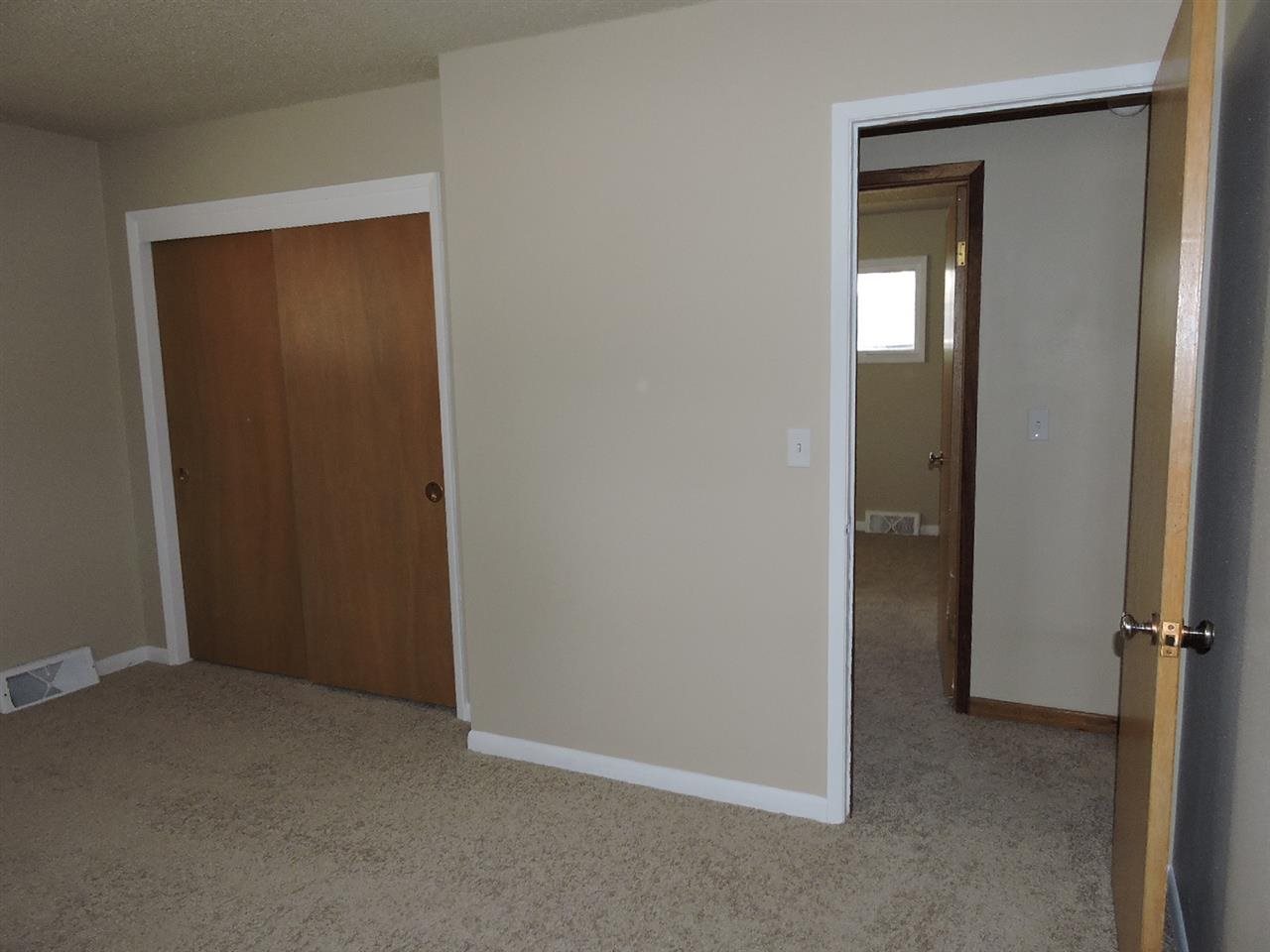 5426 S PERRY St - Photo 9