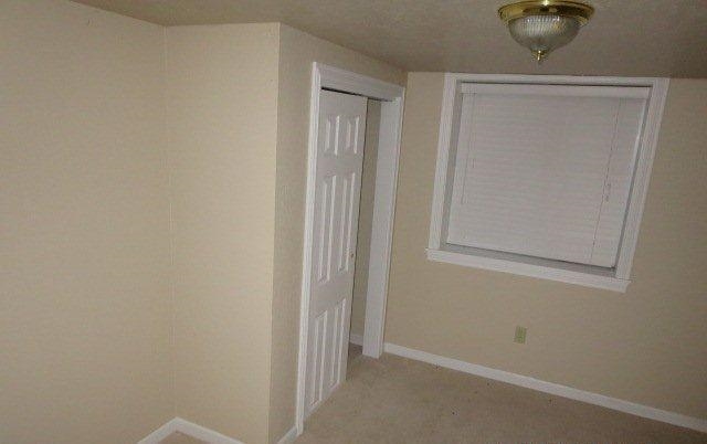 1529 E Thurston Ave - Photo 5