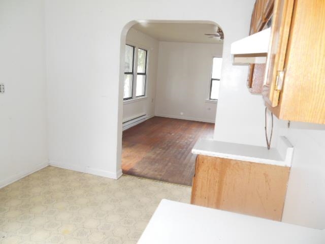 140 W 5th St - Photo 3