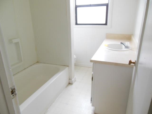 140 W 5th St - Photo 7
