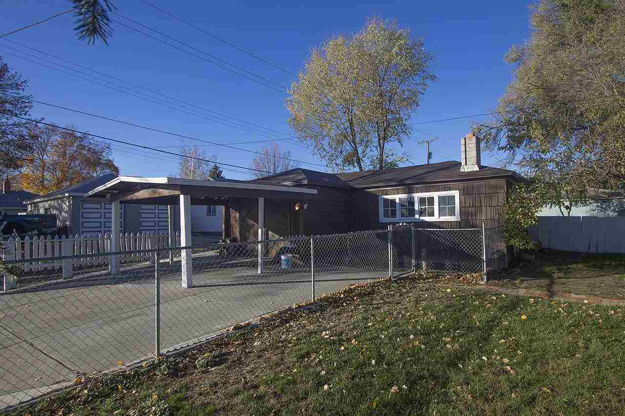 4003 N Maple St - Photo 17