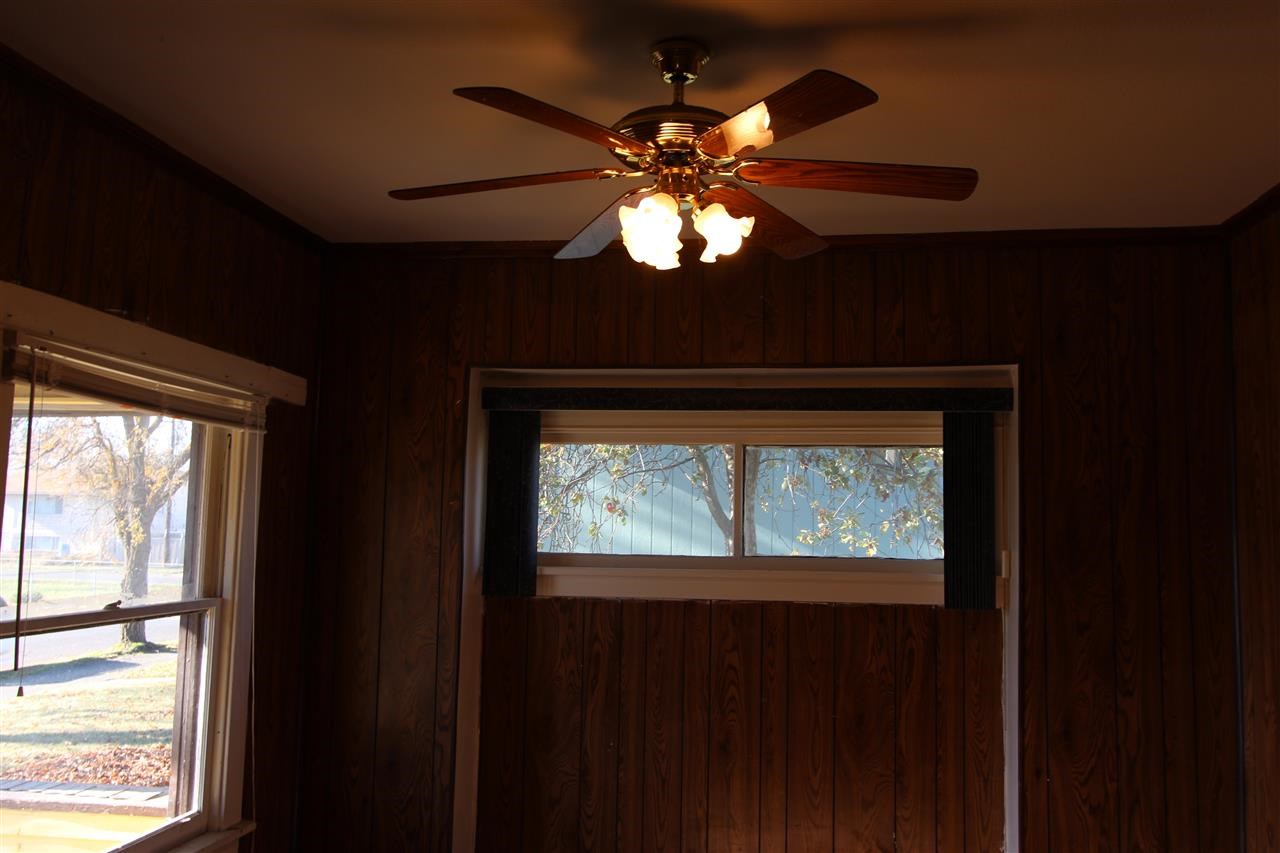 1713 E Lacrosse St - Photo 11