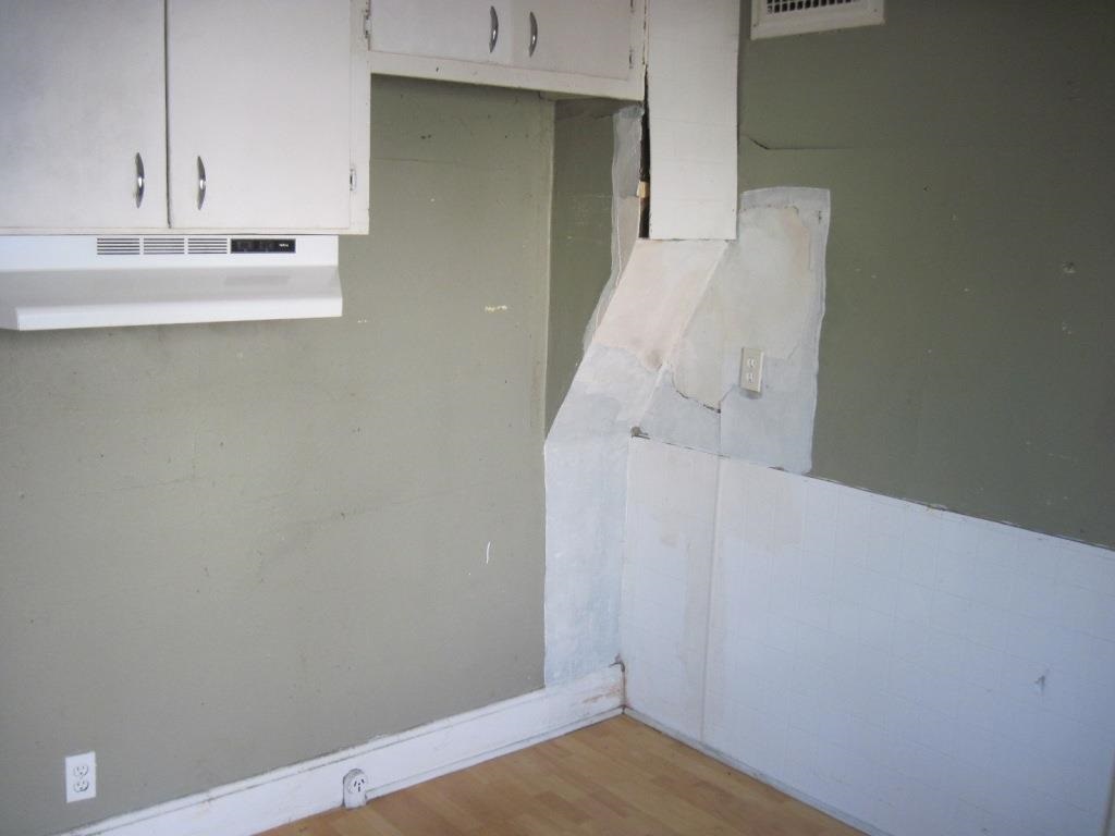 1304 E Courtland Ave - Photo 8
