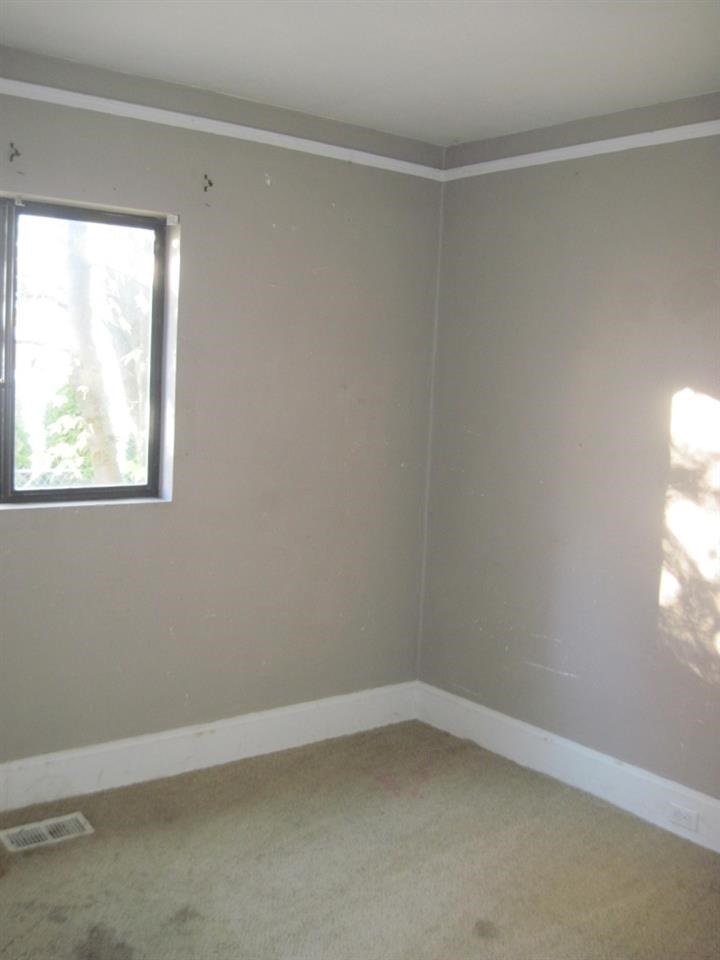 1304 E Courtland Ave - Photo 9