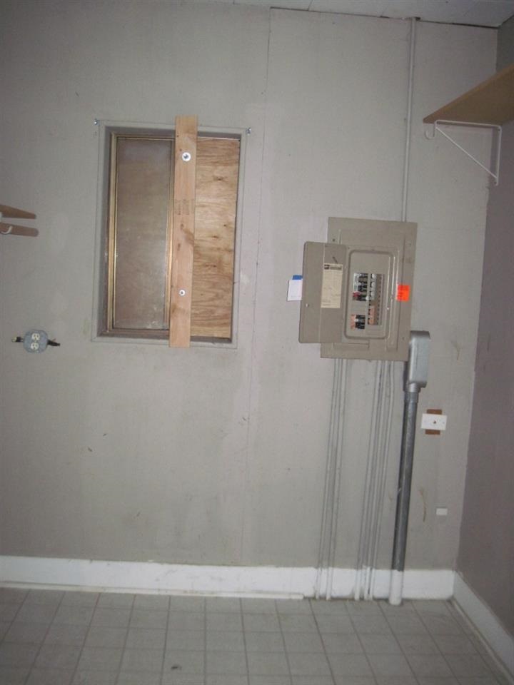 1304 E Courtland Ave - Photo 10