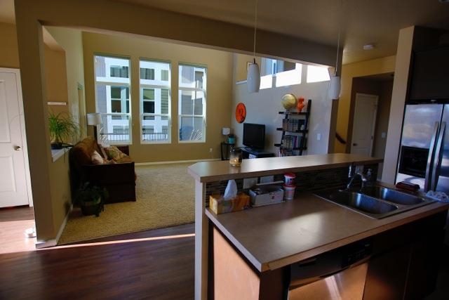 1924 W Summit Parkway - Photo 4