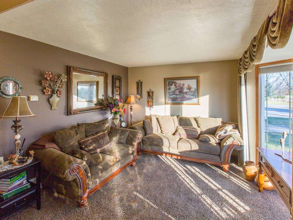 24411 E Joseph - Photo 4