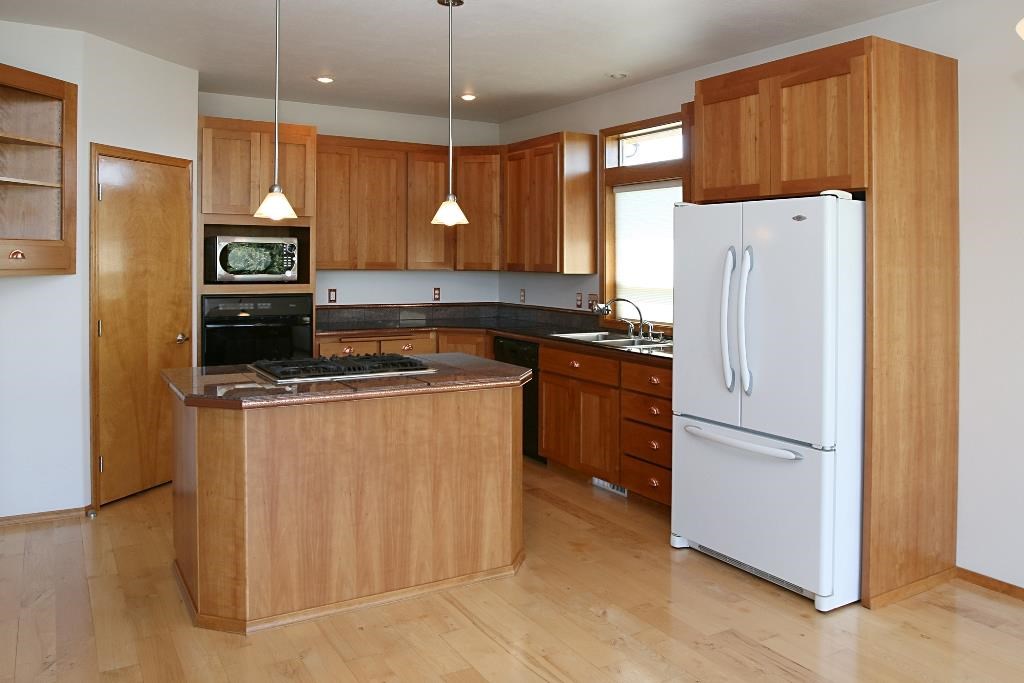 2610 S Andres Rd - Photo 4
