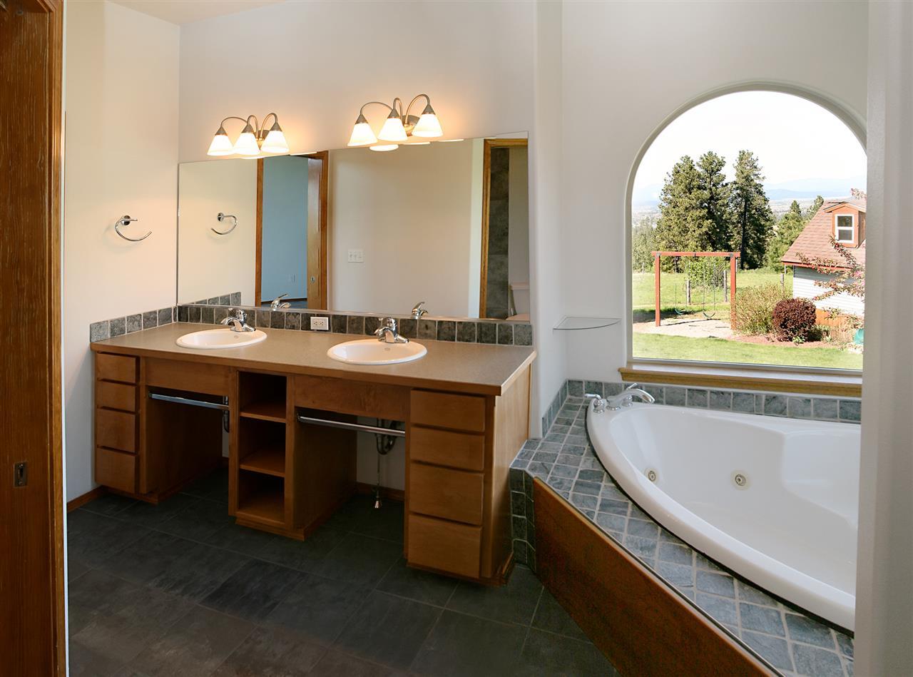 2610 S Andres Rd - Photo 8