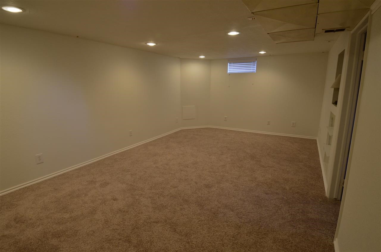 2607 W Upton Ave - Photo 11
