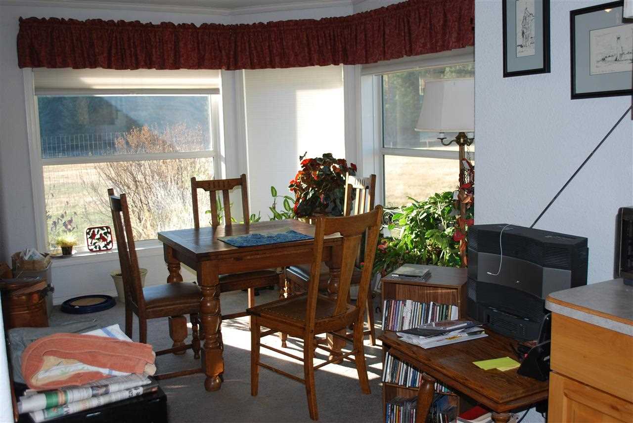 558-C Knapp Rd - Photo 3