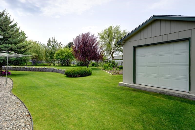 14106 E 13th Ave - Photo 20