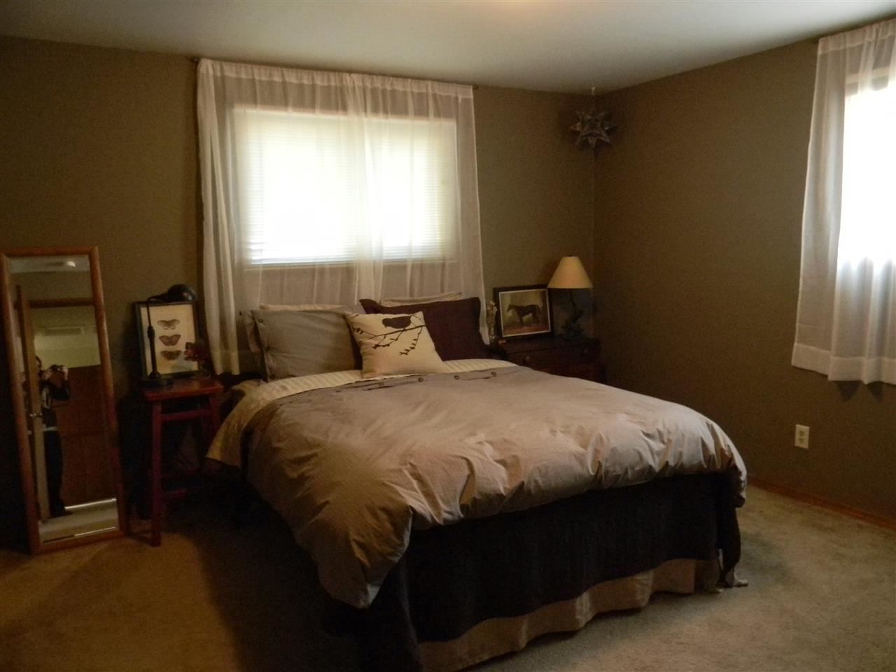 4008 W Heroy Ave - Photo 9
