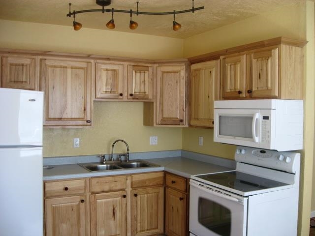 1215 S Maple St - Photo 6