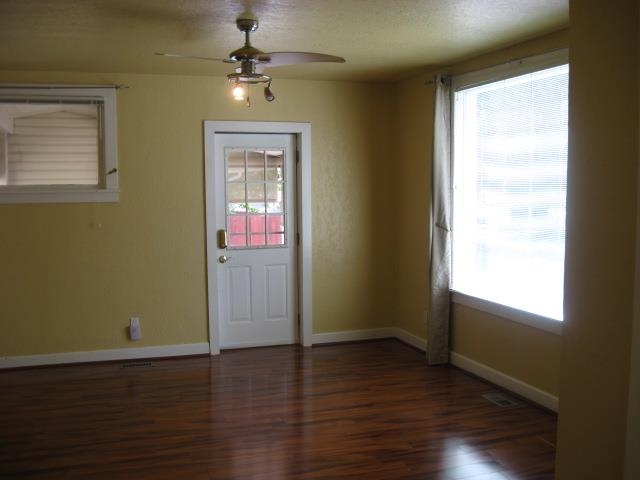 1215 S Maple St - Photo 7