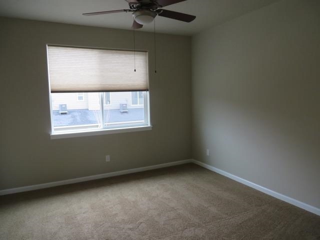 2221 W Bridge Ave - Photo 4