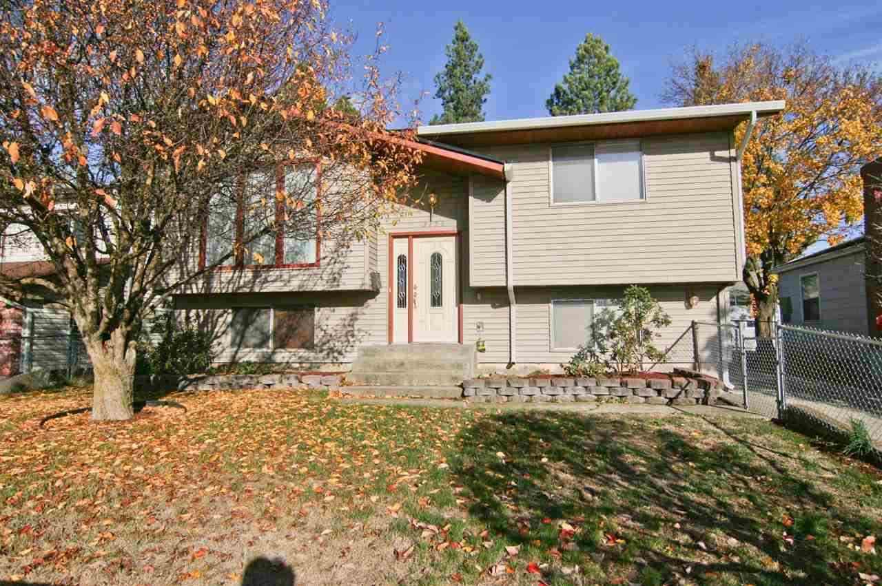 3153 E 36th Ave - Photo 1