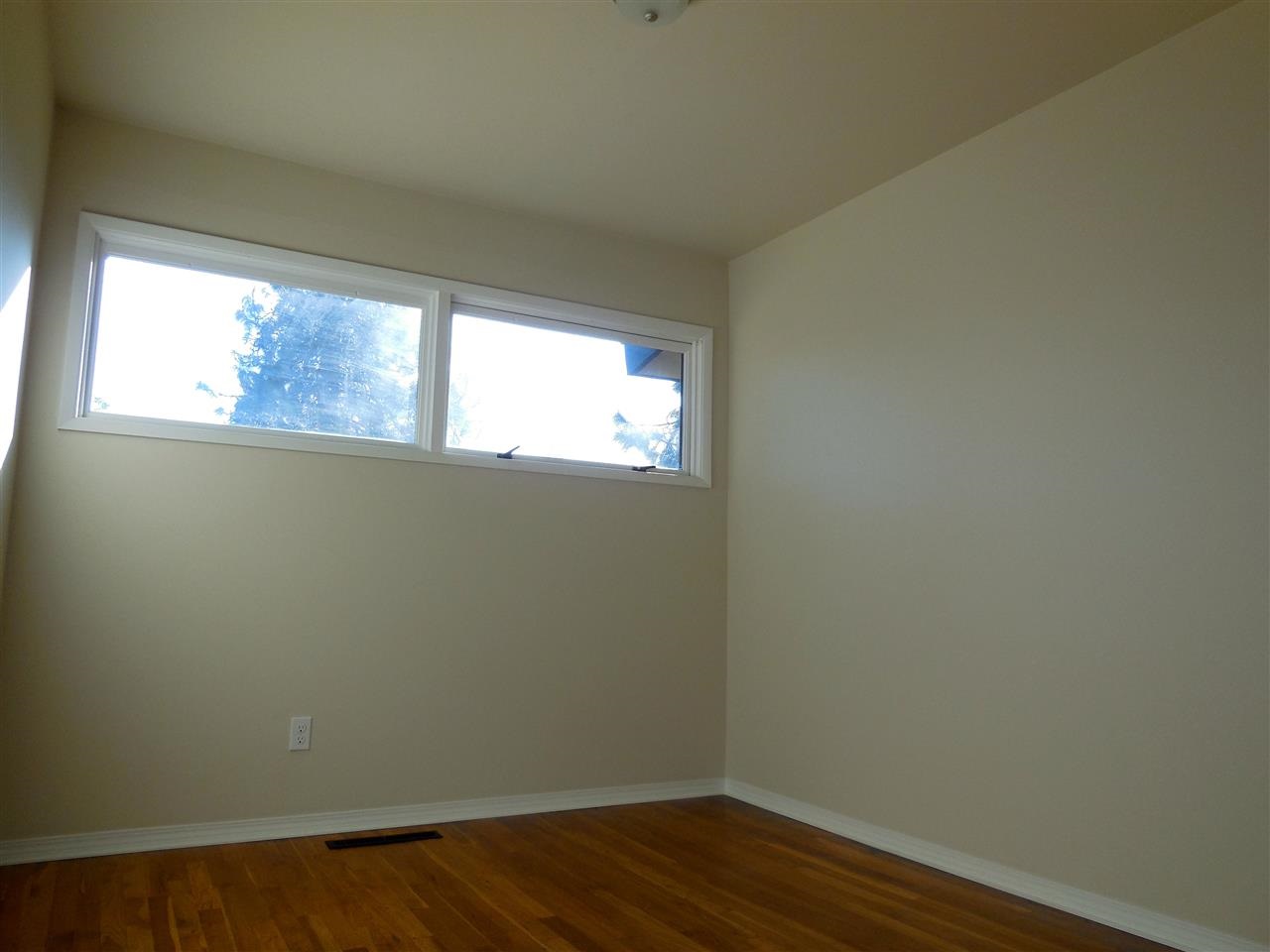 1919 W Kiernan Ave - Photo 9