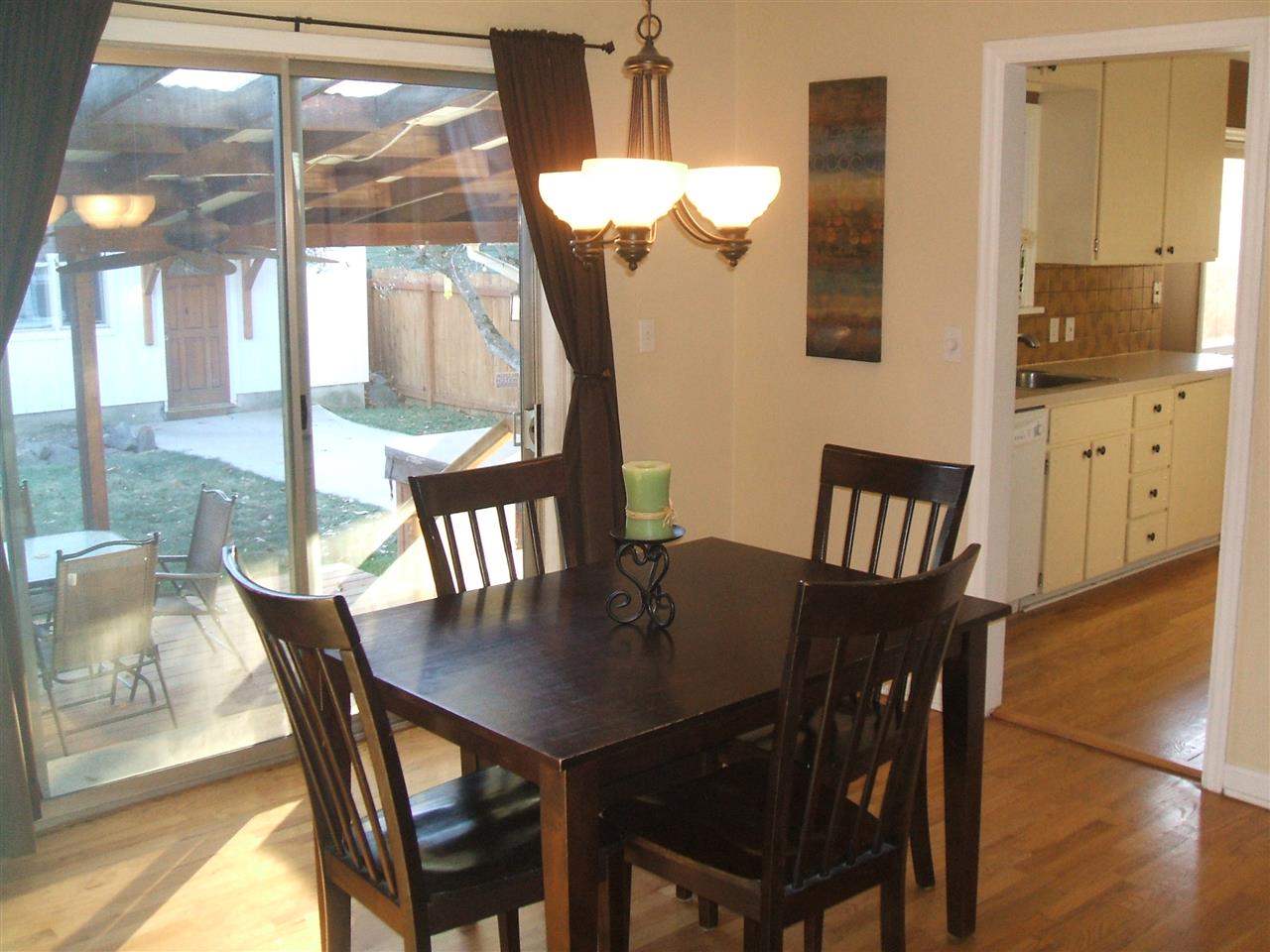 1106 E 39th Ave - Photo 3