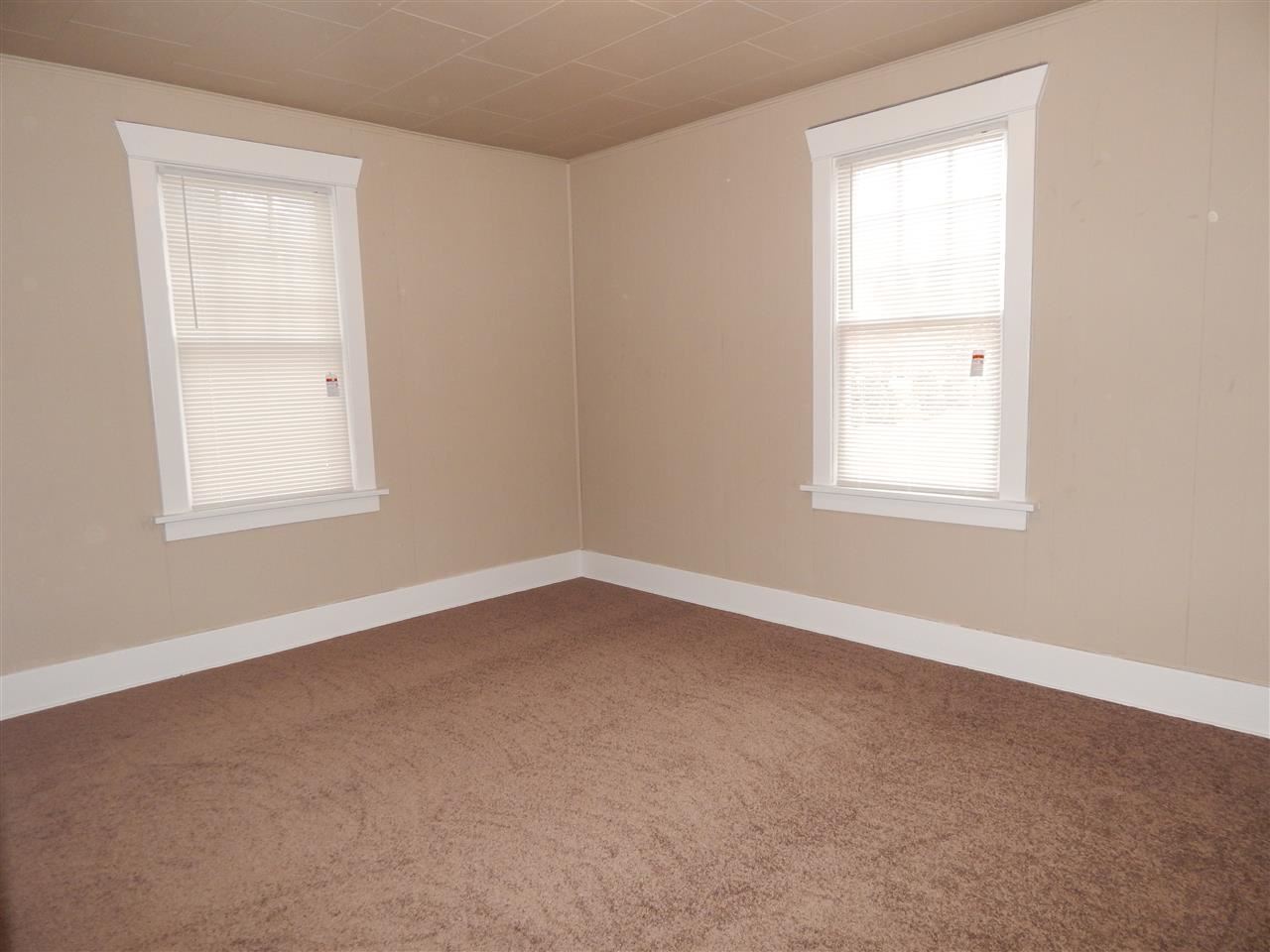 4728 N monroe - Photo 12