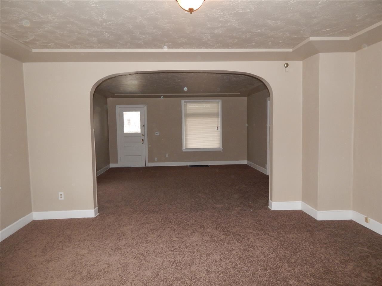 4728 N monroe - Photo 8
