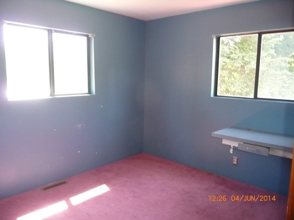 126 E Lake Ave - Photo 9