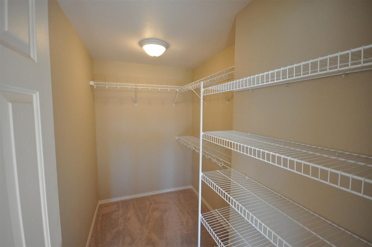 9201 W CLAIRE Ave - Photo 12