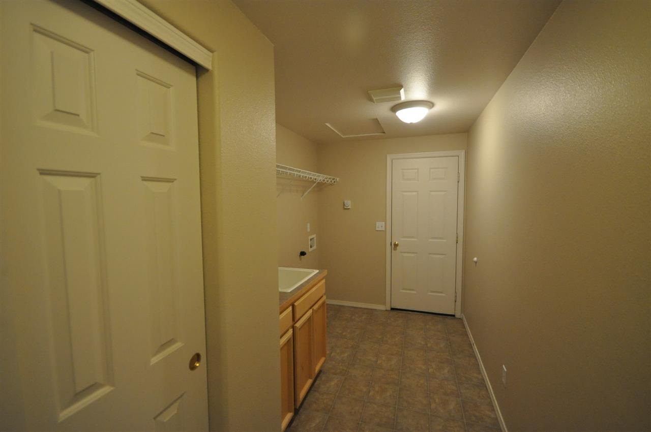 9201 W CLAIRE Ave - Photo 15