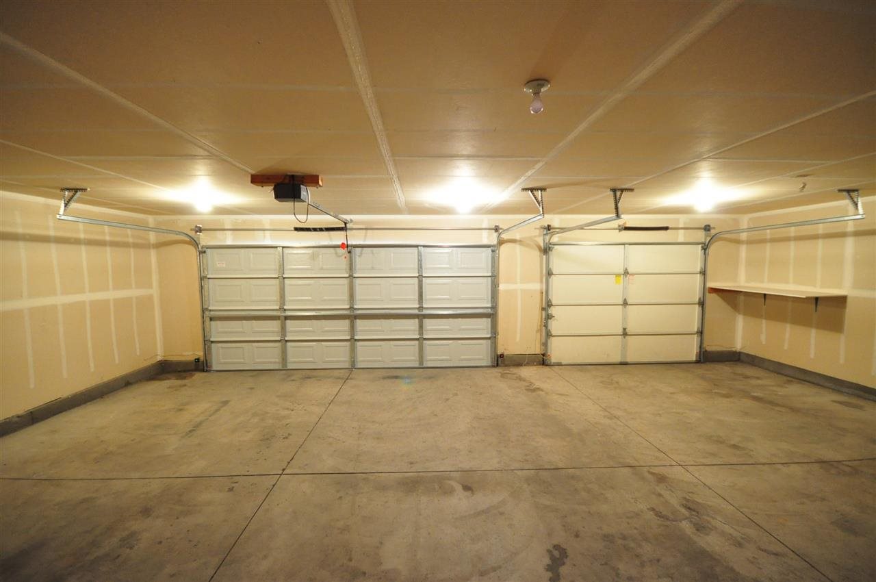 9201 W CLAIRE Ave - Photo 17