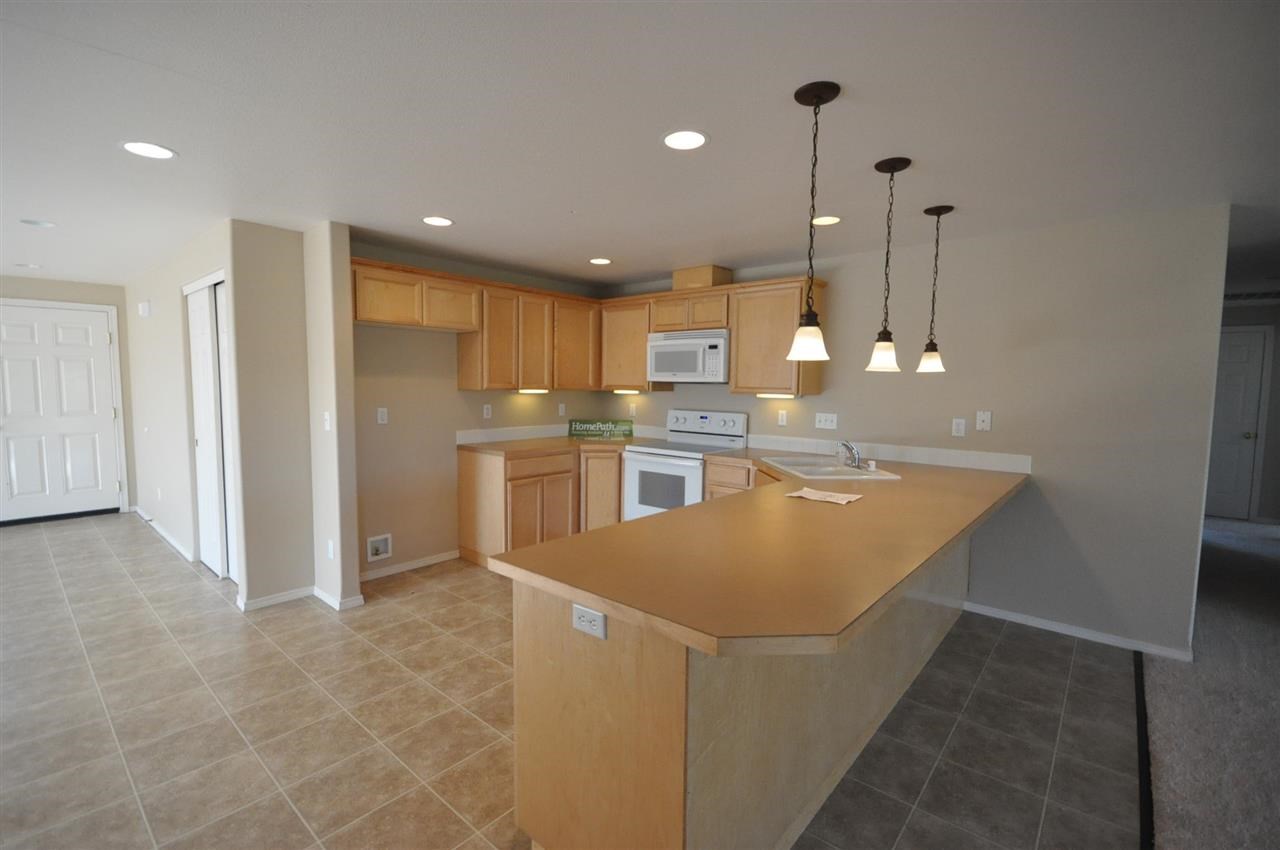 9201 W CLAIRE Ave - Photo 7