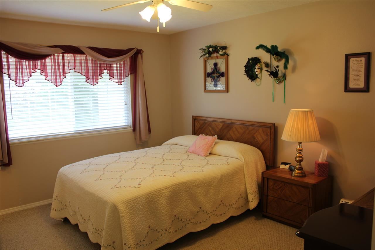 428 E 7th - Photo 12